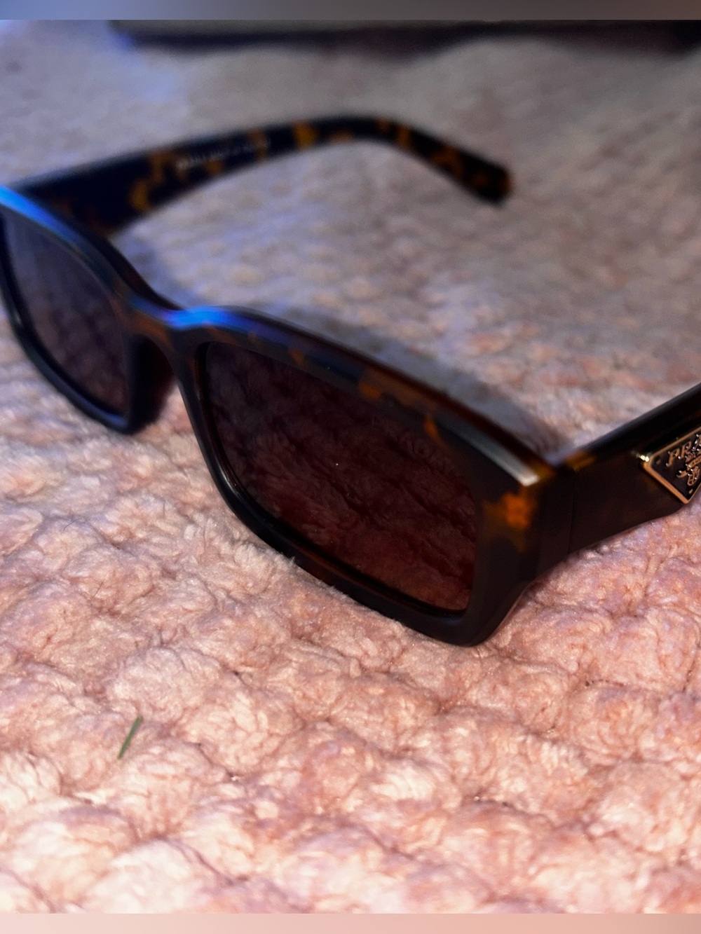 Fashion- Tortoiseshell Frame Sunglasses with Brown Lenses